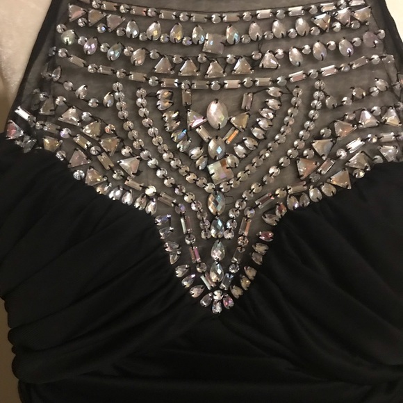 Beautiful Evening Gown - Picture 2 of 4